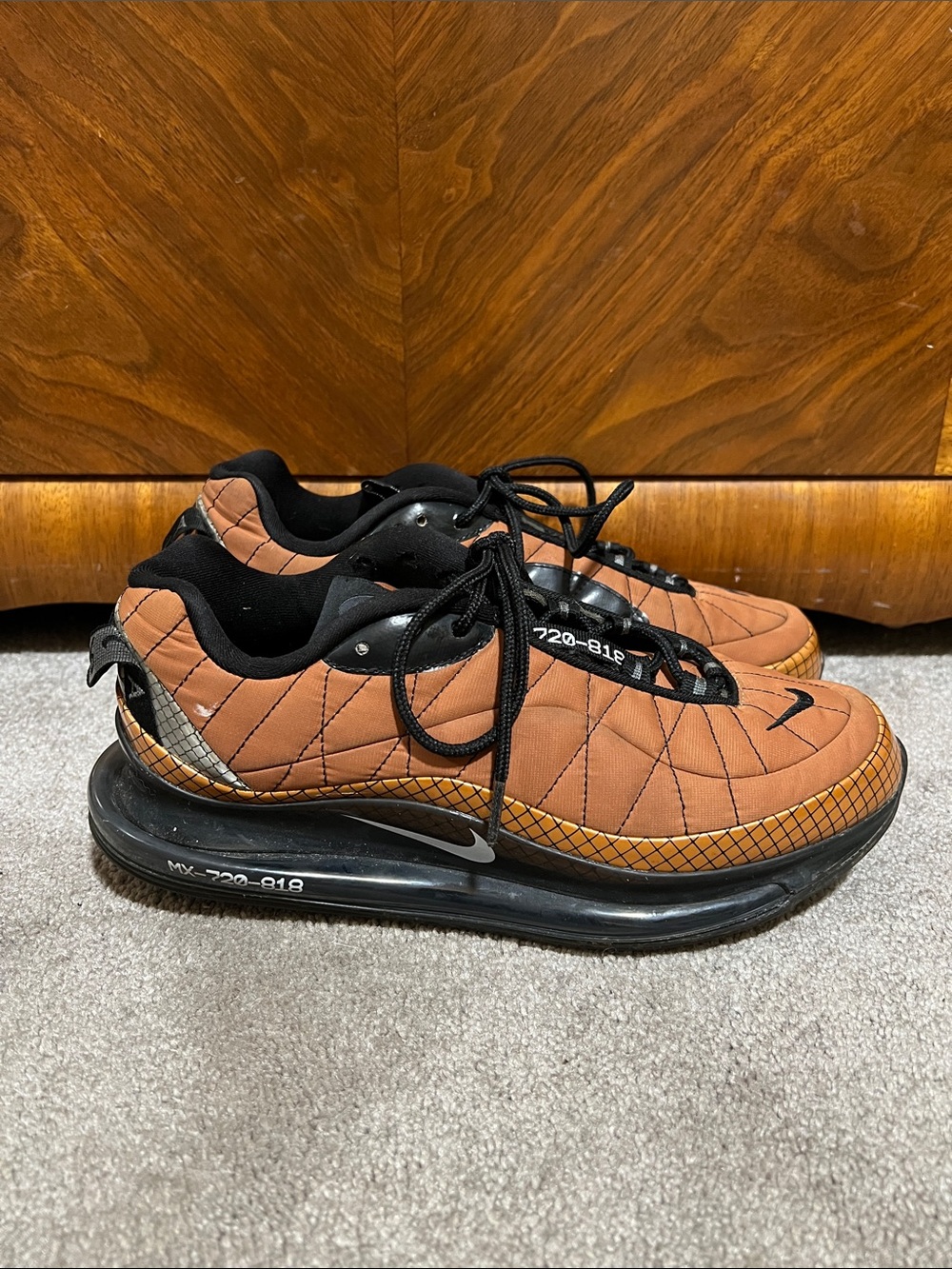 Nike Air MX-720-818 Metallic Copper BV5841-800 Men’s Size 8 Sneakers